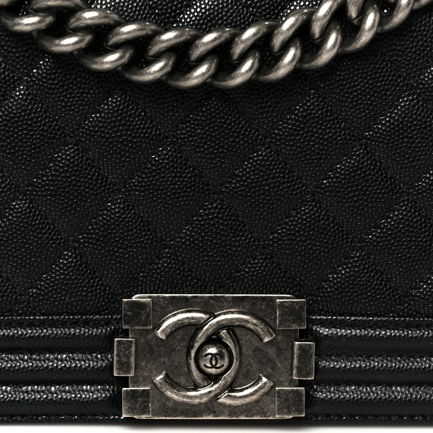 Caviar Quilted Medium Boy Flap Black - Image 8