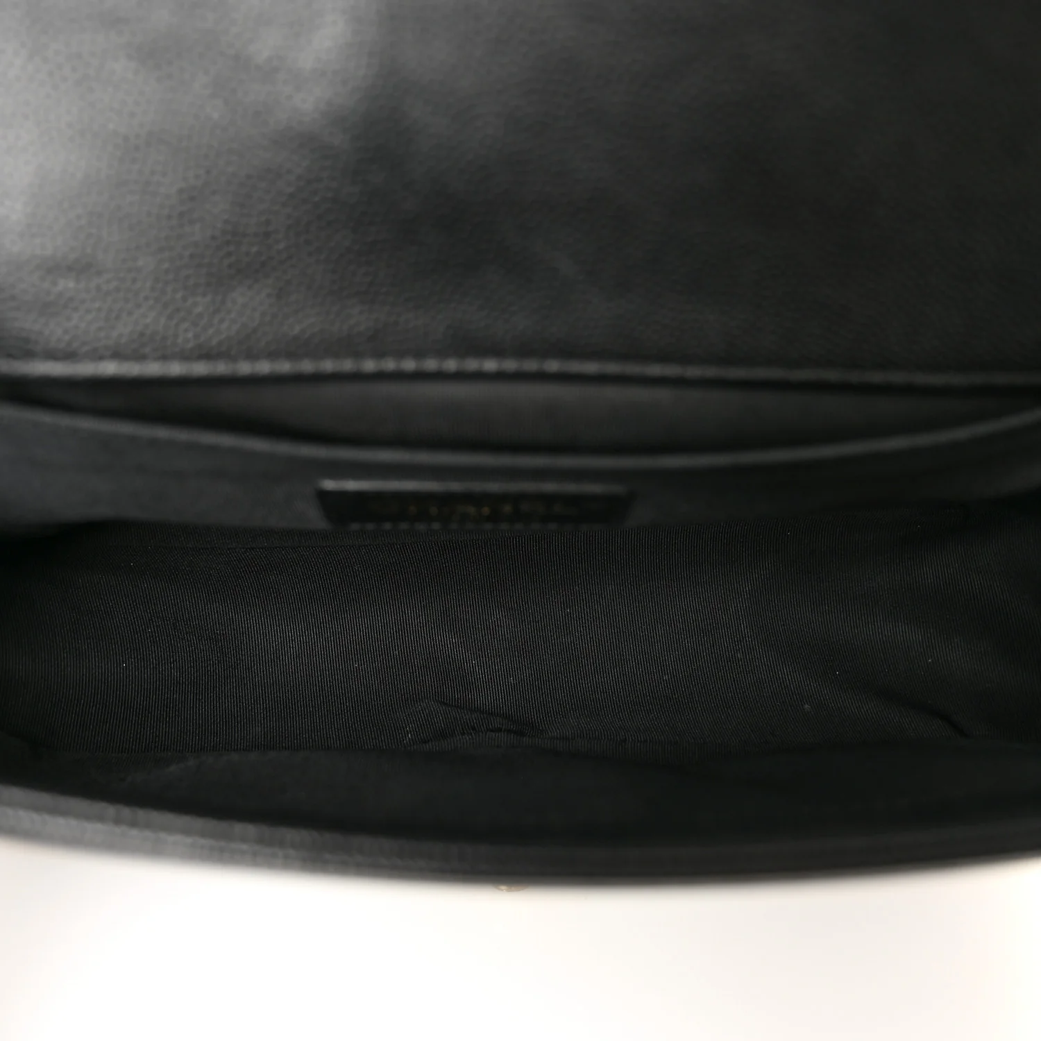 Caviar Quilted Medium Boy Flap Black - Image 5