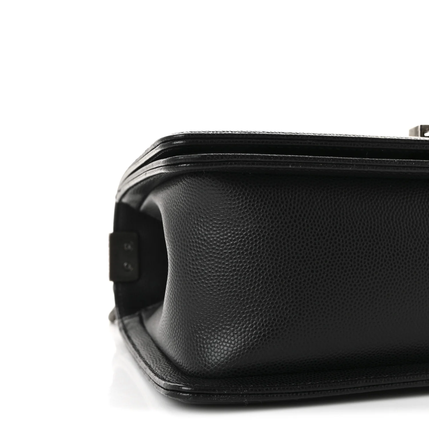 Caviar Quilted Medium Boy Flap Black - Image 9
