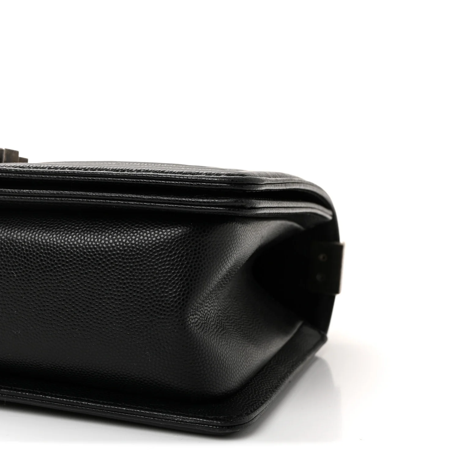 Caviar Quilted Medium Boy Flap Black - Image 10
