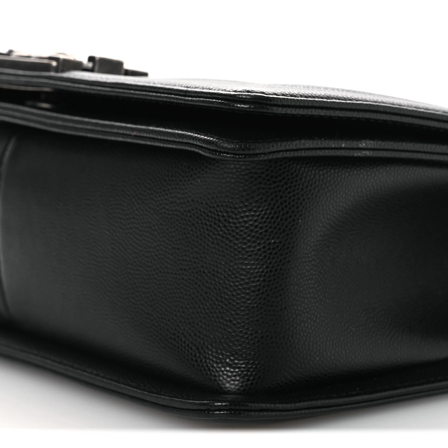 Caviar Quilted Medium Boy Flap Black - Image 10