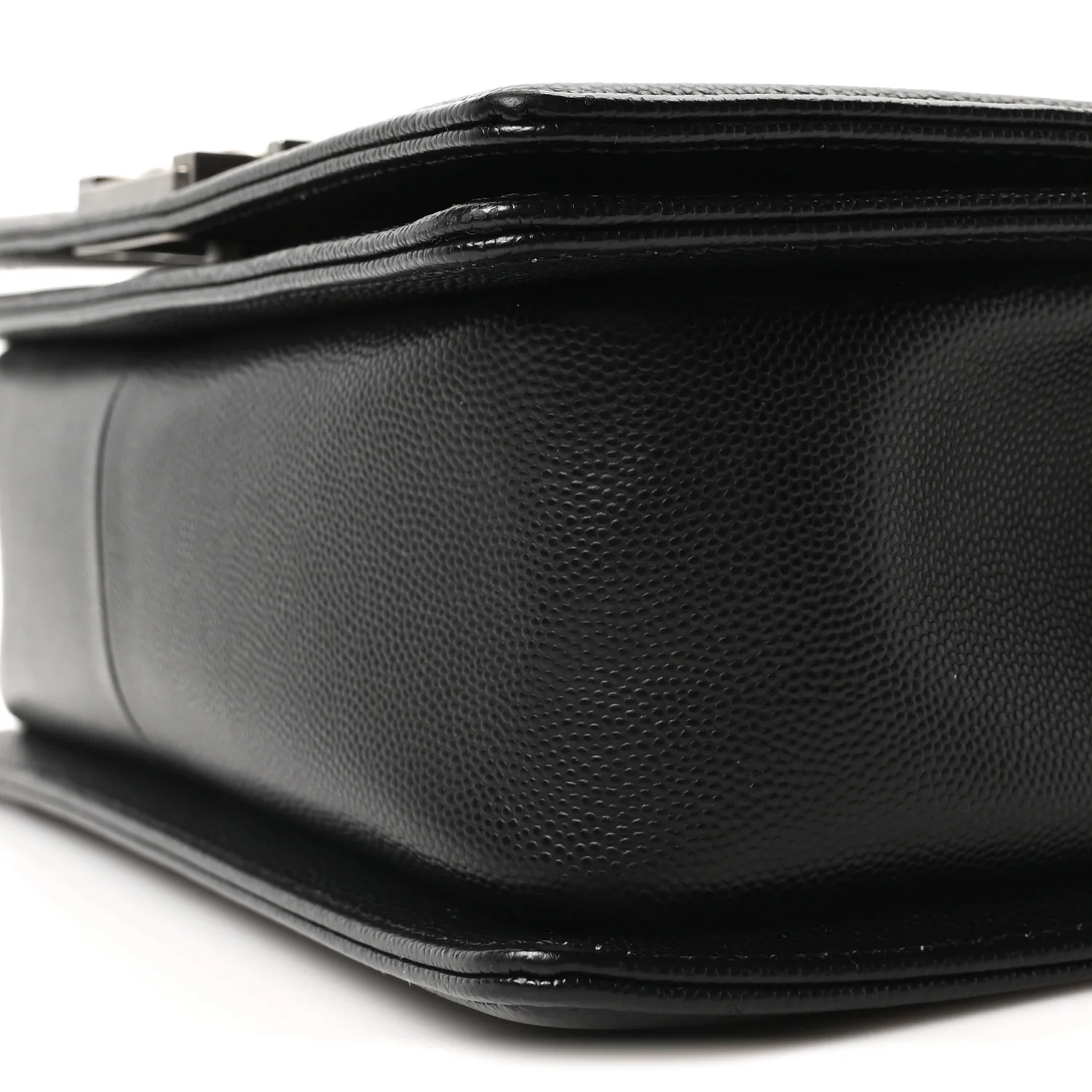 Caviar Quilted Medium Boy Flap Black - Image 9