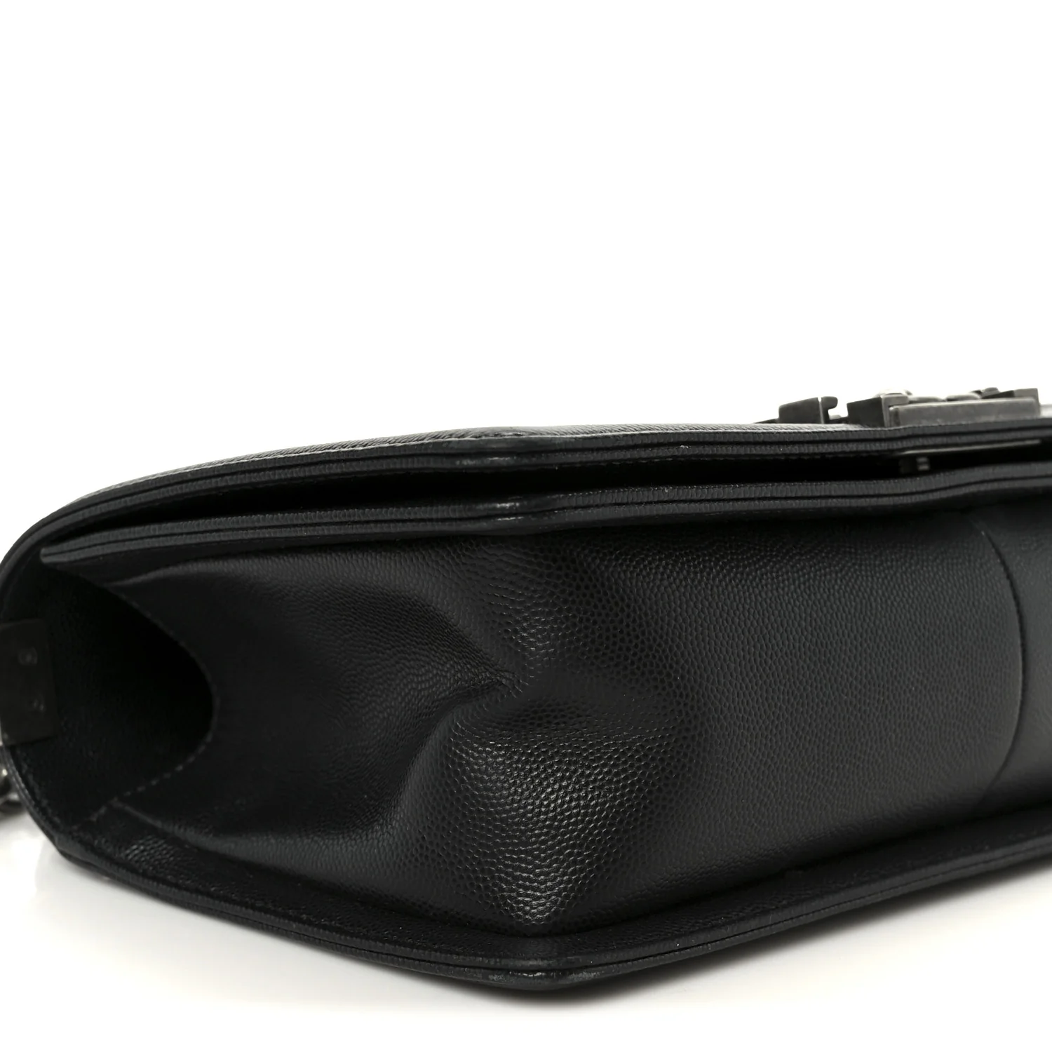 Caviar Quilted Medium Boy Flap Black - Image 9