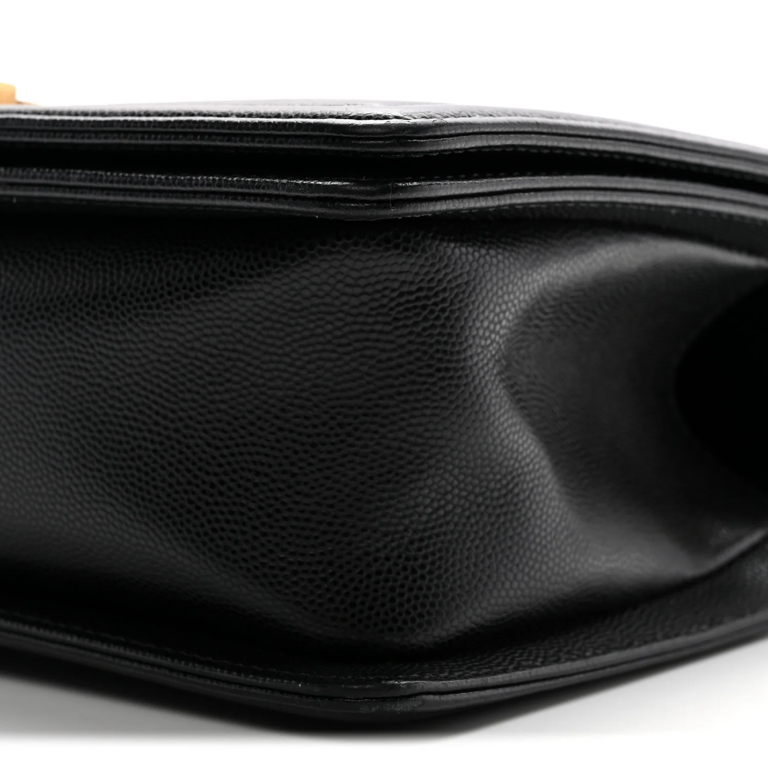 Caviar Quilted Medium Boy Flap Black - Image 10
