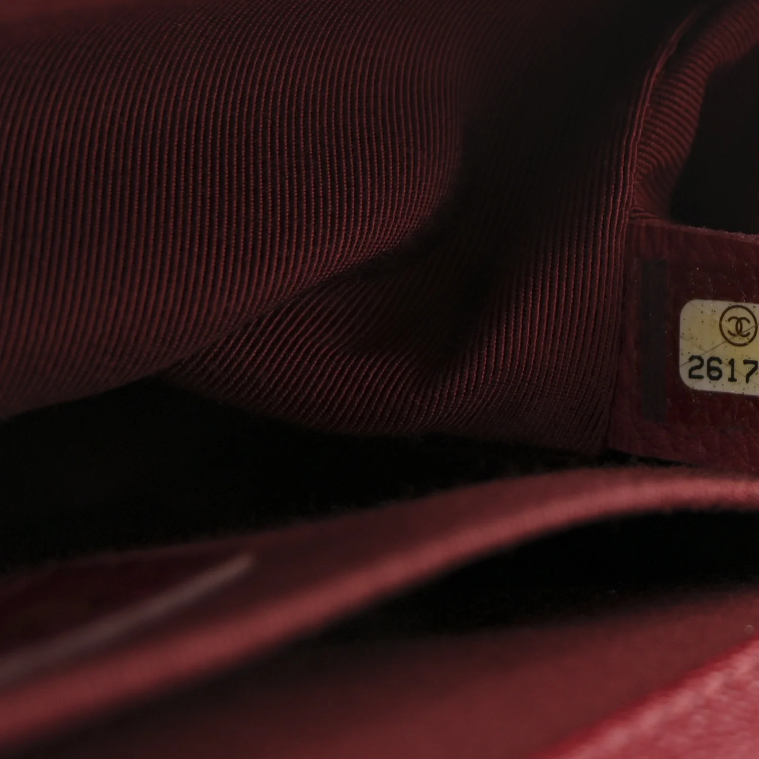 Caviar Quilted Medium Boy Flap Burgundy - Image 7