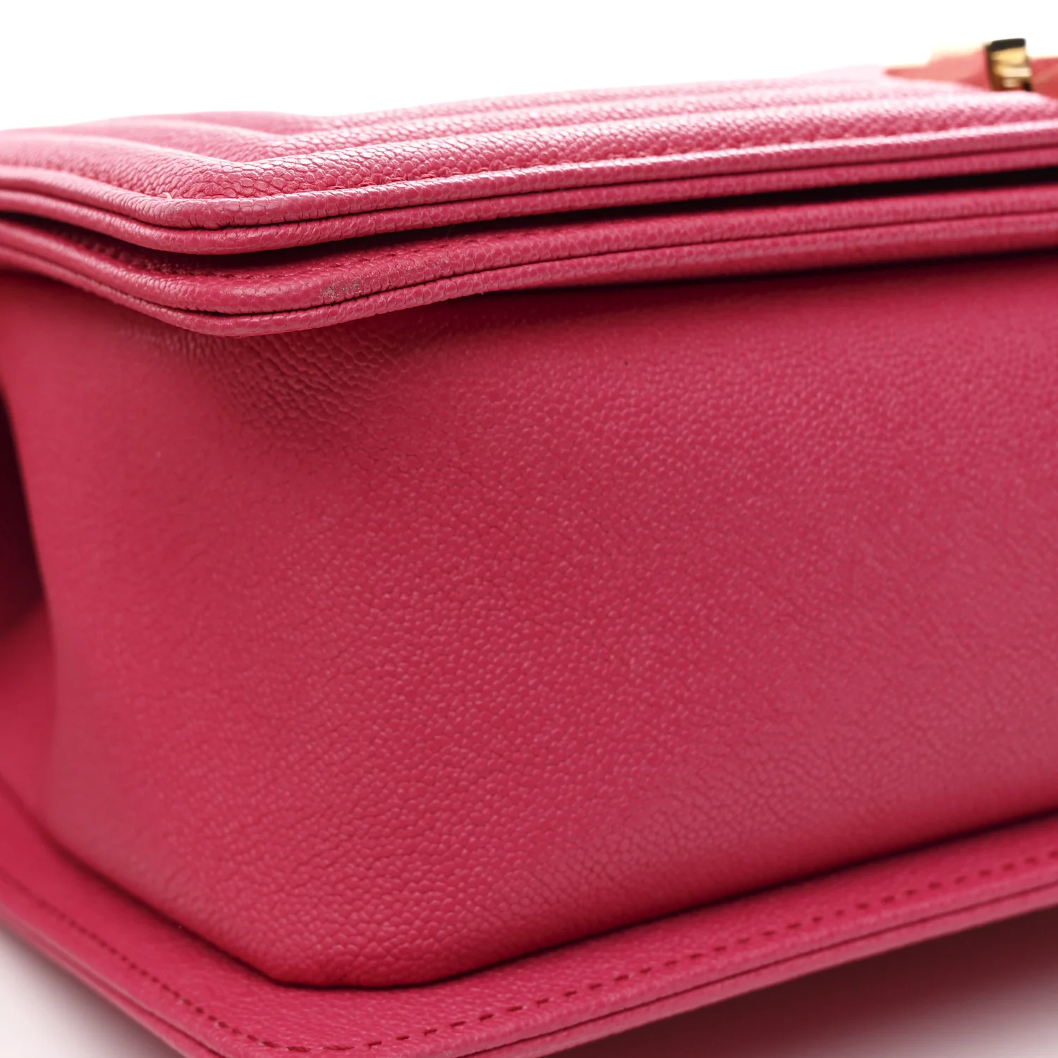 Caviar Quilted Medium Boy Flap Pink - Image 11