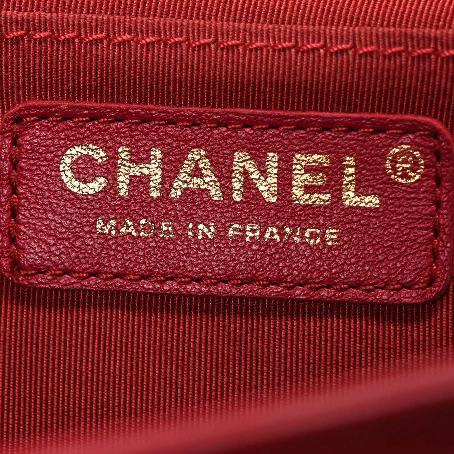 Caviar Quilted Medium Boy Flap Red - Image 6
