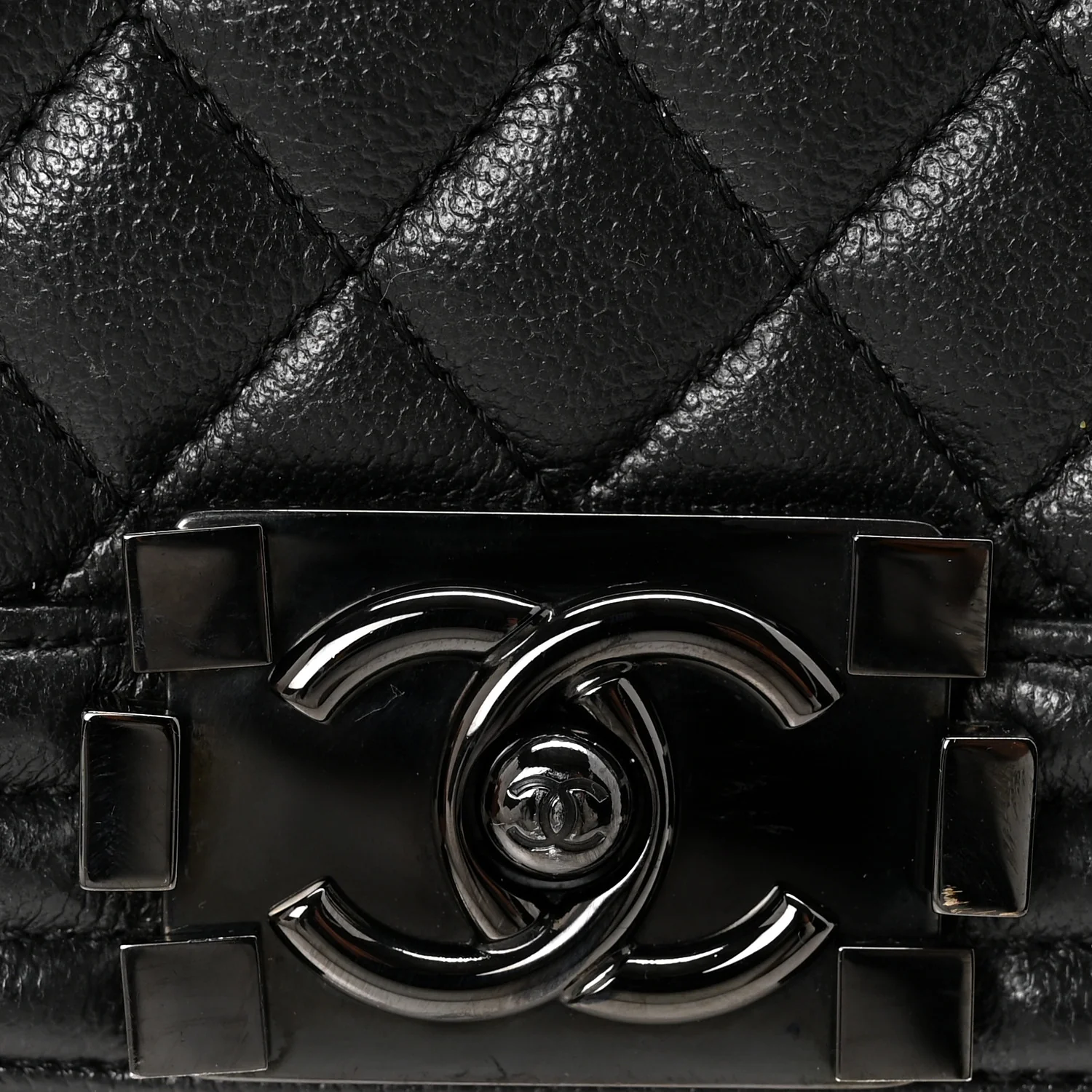 Caviar Quilted Medium Boy Flap So Black - Image 12