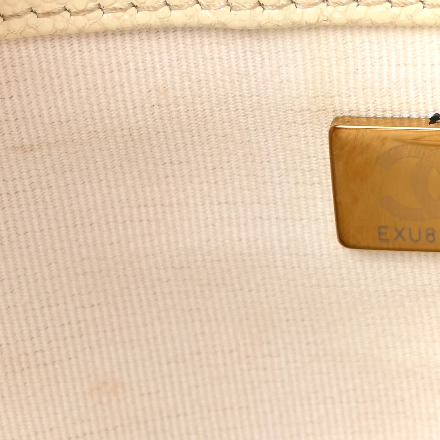 Caviar Quilted Medium Boy Flap White - Image 7