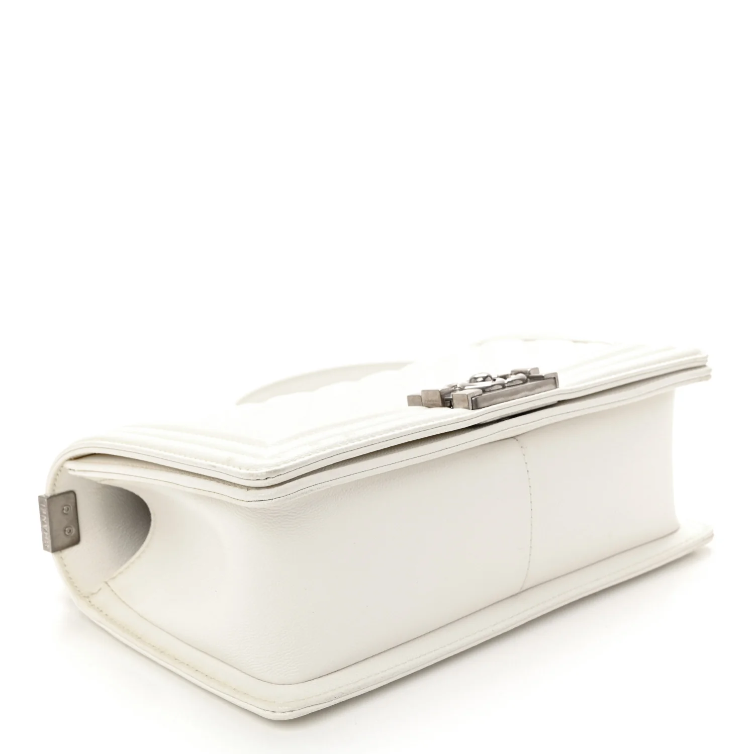 Caviar Quilted Medium Boy Flap White - Image 4