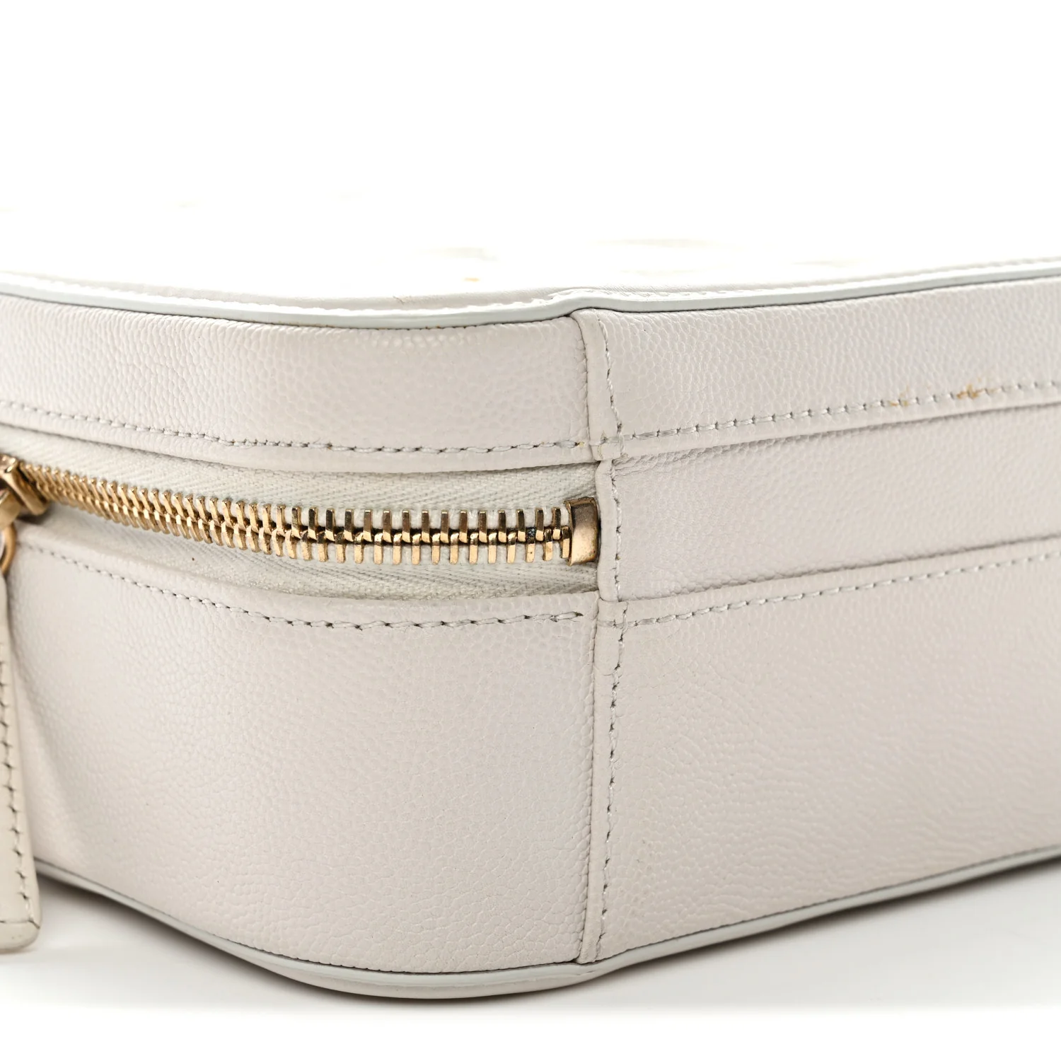 Caviar Quilted Medium CC Filigree Vanity Case White - Image 10