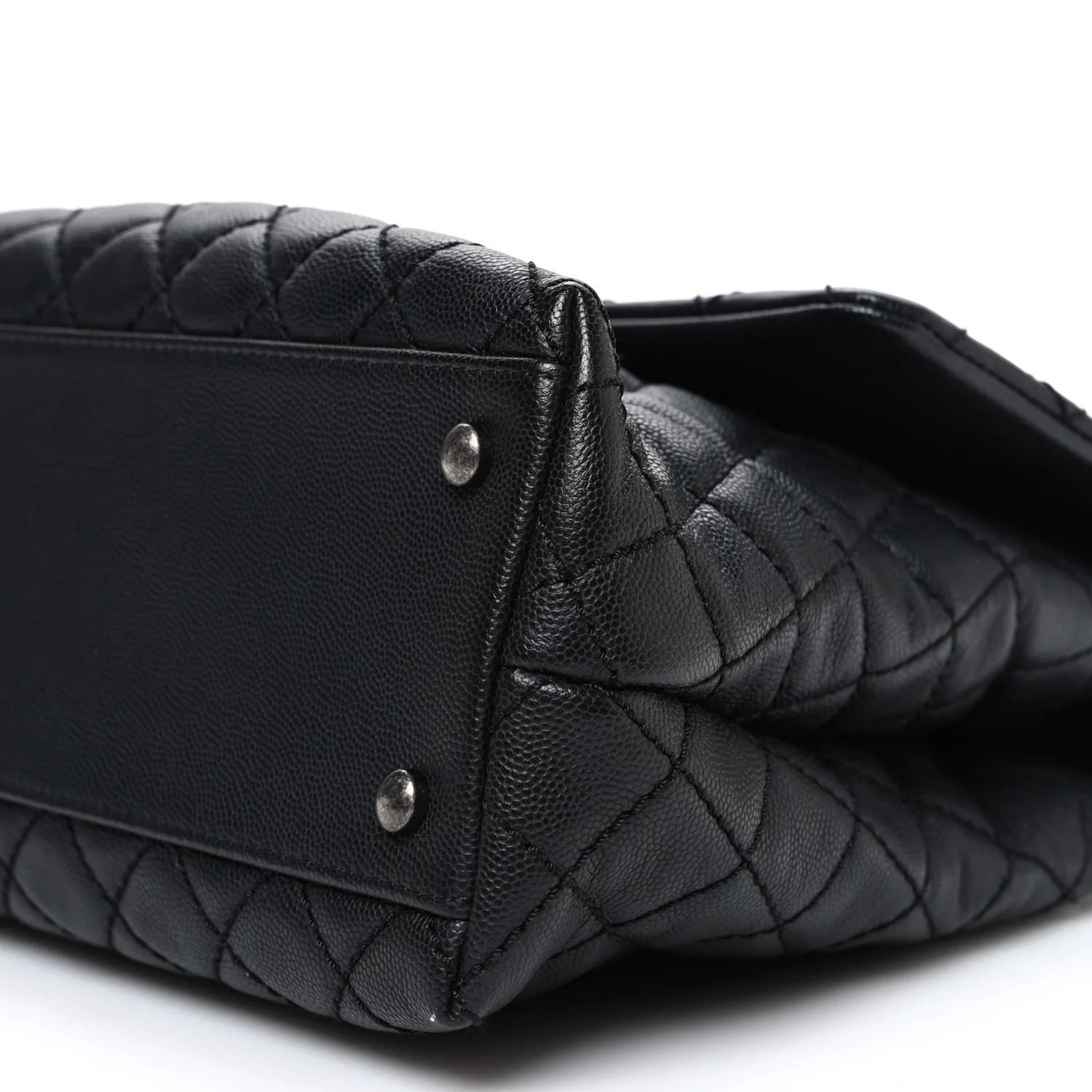 Caviar Quilted Medium Coco Handle Flap Black - Image 10