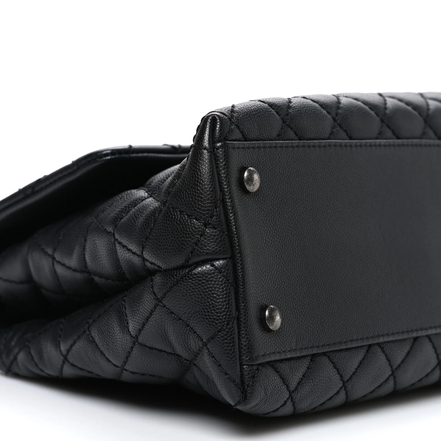 Caviar Quilted Medium Coco Handle Flap Black - Image 9