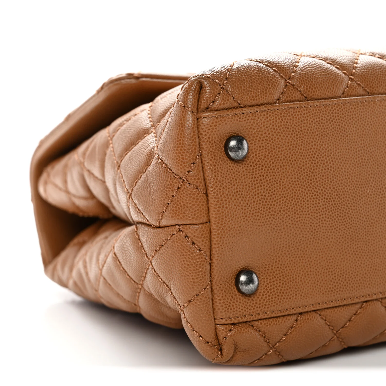 Caviar Quilted Medium Coco Handle Flap Camel - Image 9