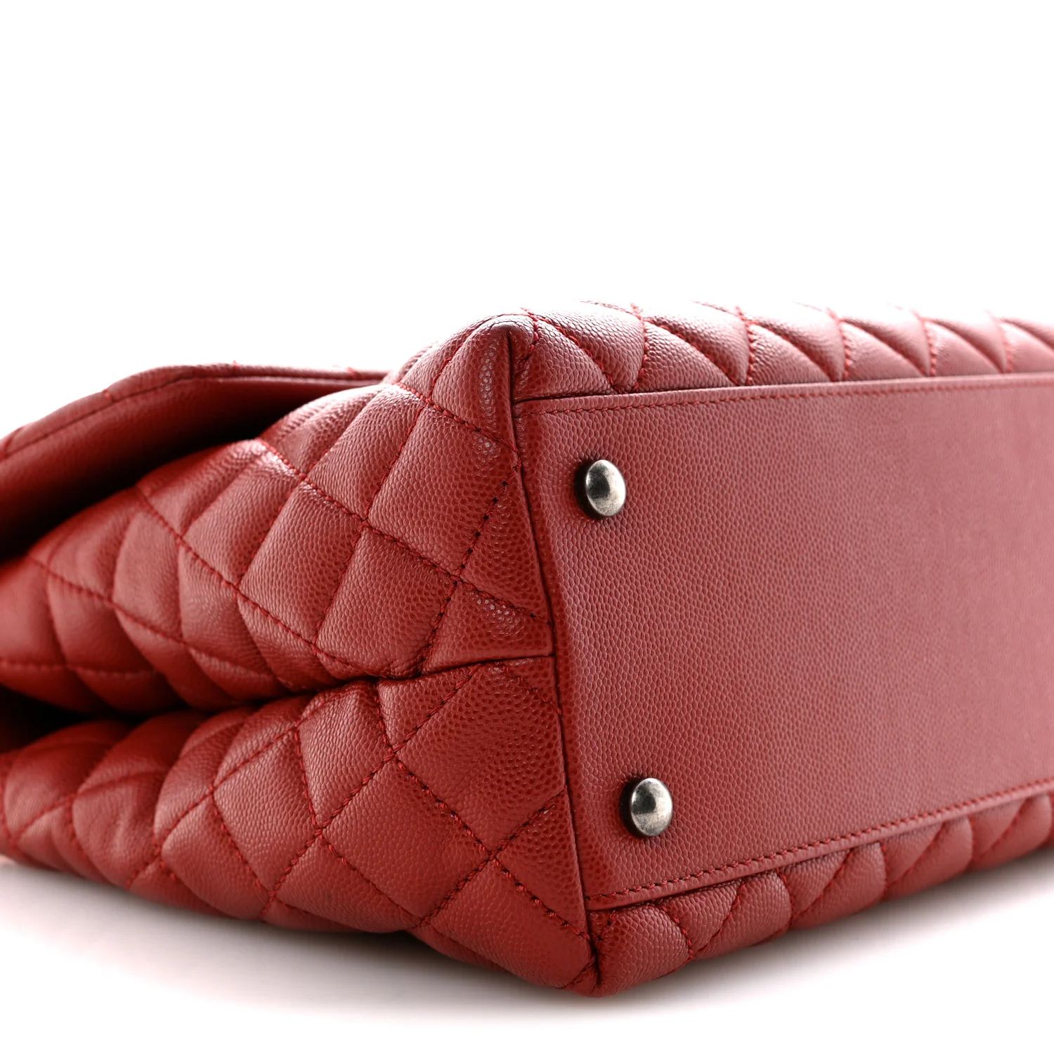 Caviar Quilted Medium Coco Handle Flap Red - Image 9