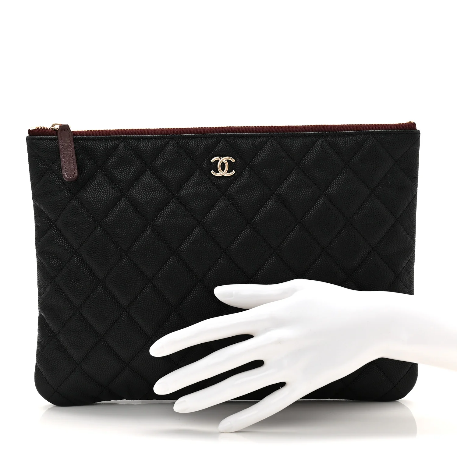 Caviar Quilted Medium Cosmetic Case Black - Image 2