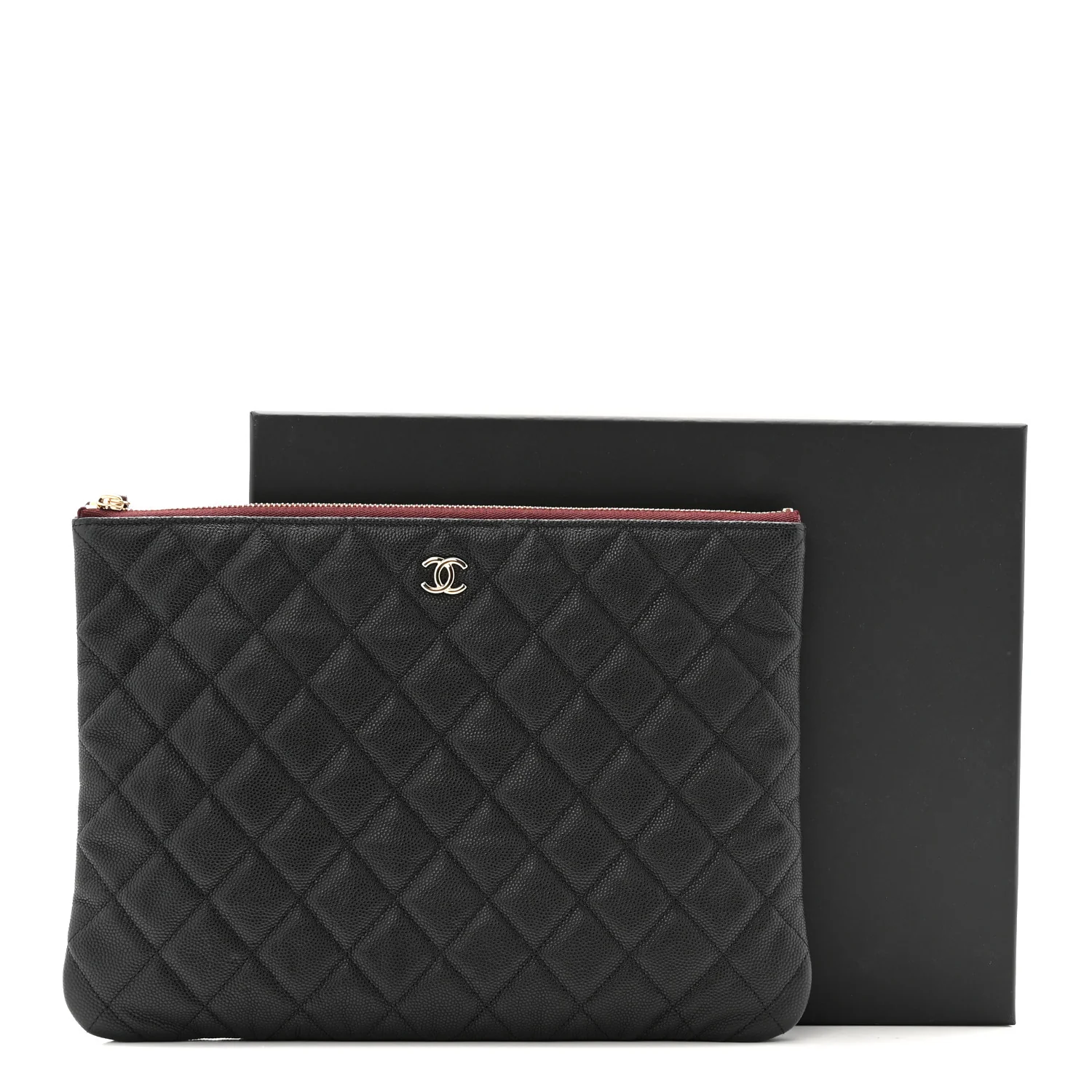 Caviar Quilted Medium Cosmetic Case Black - Image 19