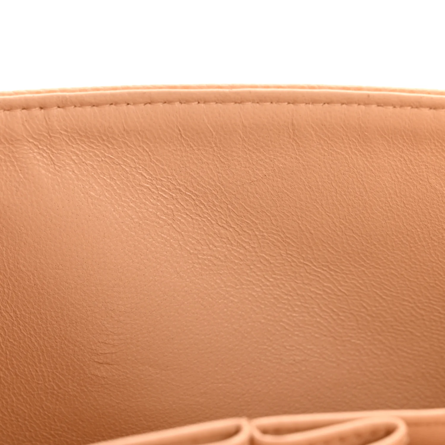 Caviar Quilted Medium Double Flap Beige Clair - Image 12