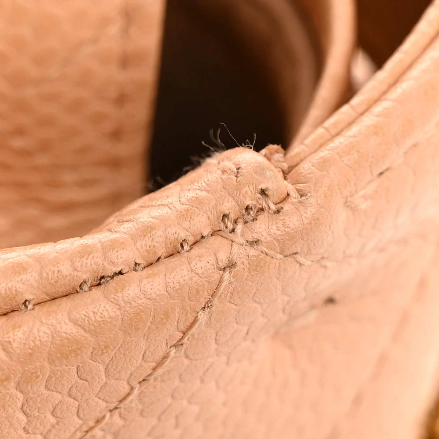 Caviar Quilted Medium Double Flap Beige Clair - Image 14