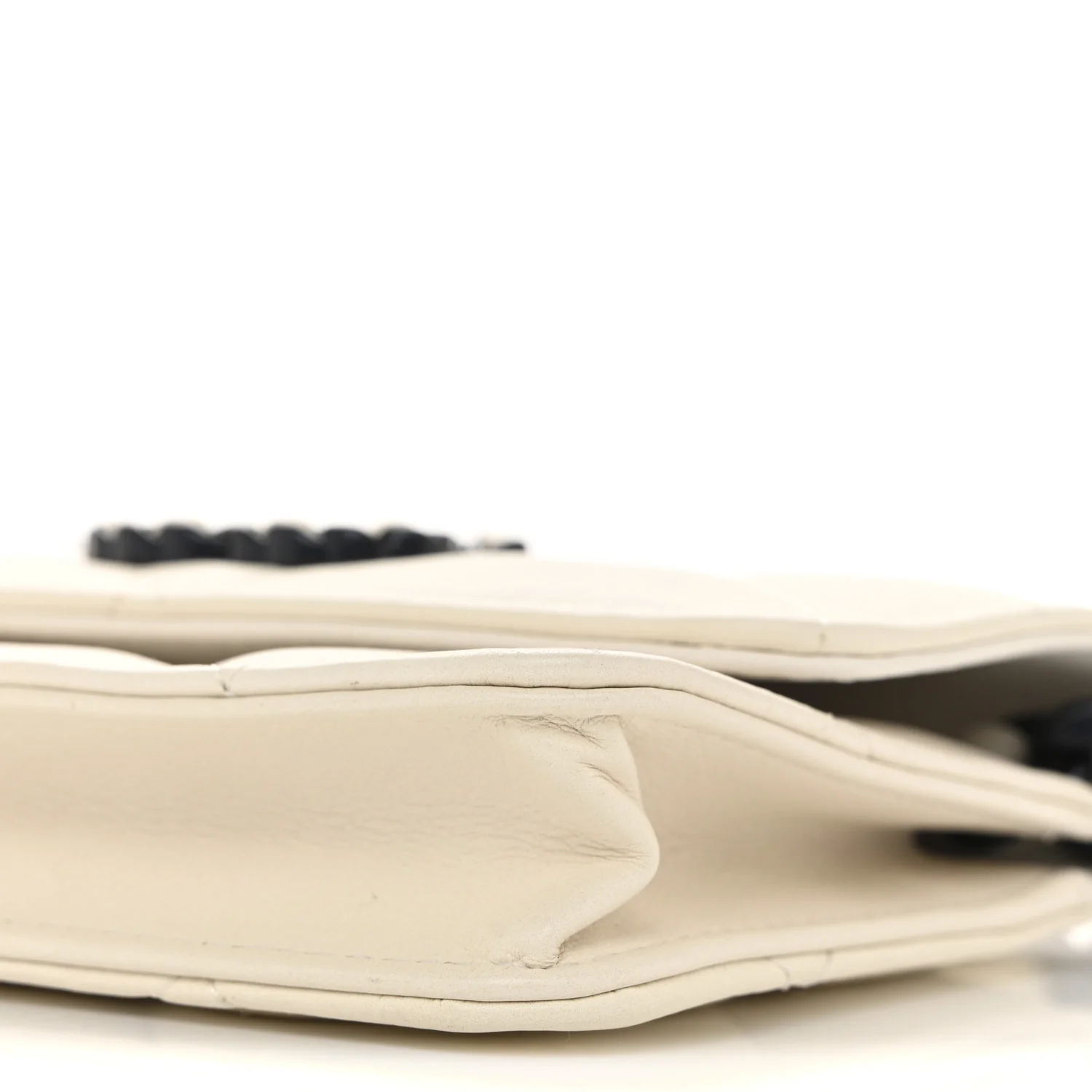 Caviar Quilted My Everything Belt Flap Card Holder White - Image 10