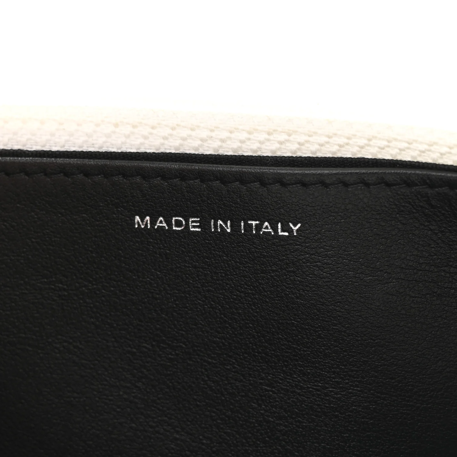 Caviar Quilted My Everything Wallet On Chain WOC White - Image 7
