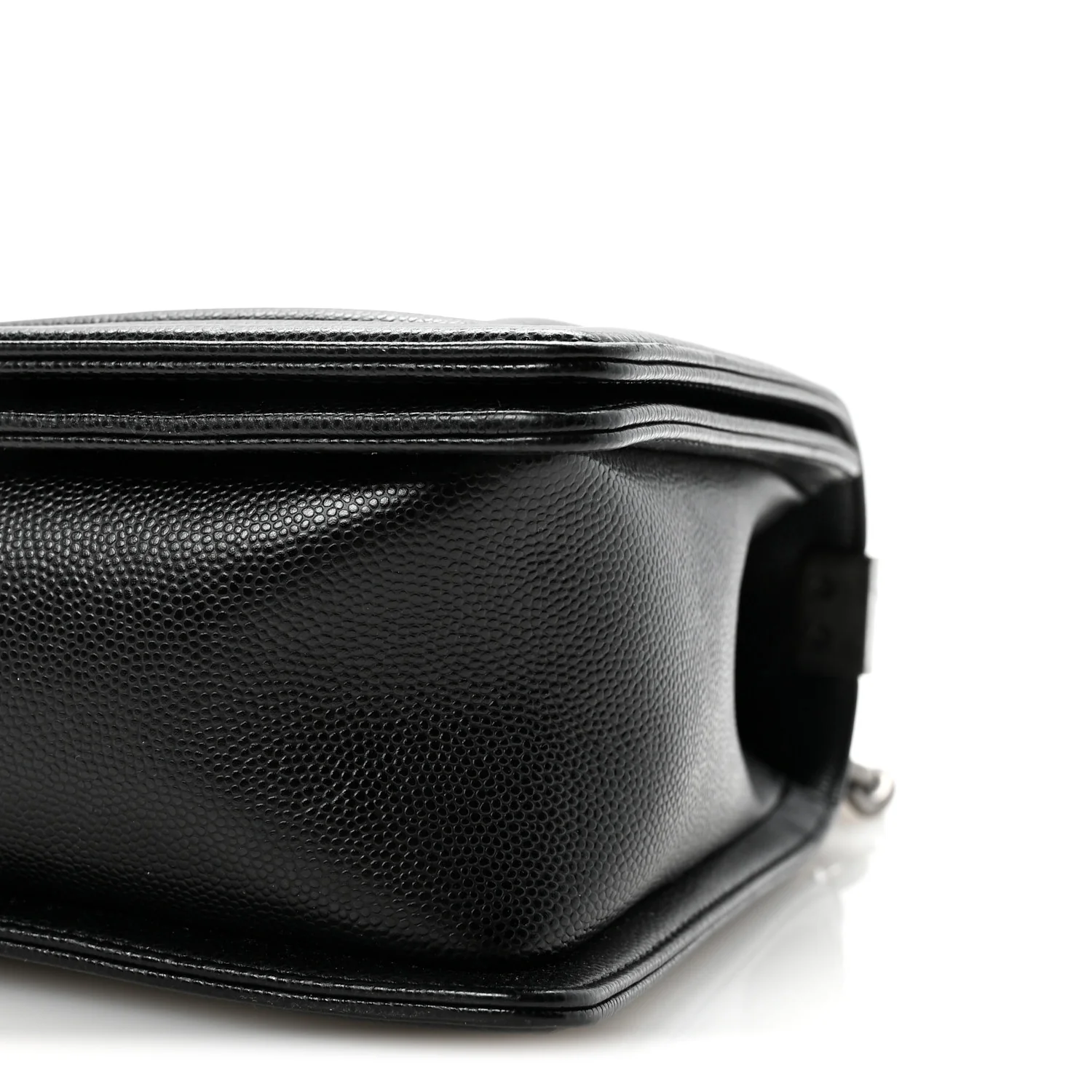 Caviar Quilted New Medium Boy Flap Black - Image 10