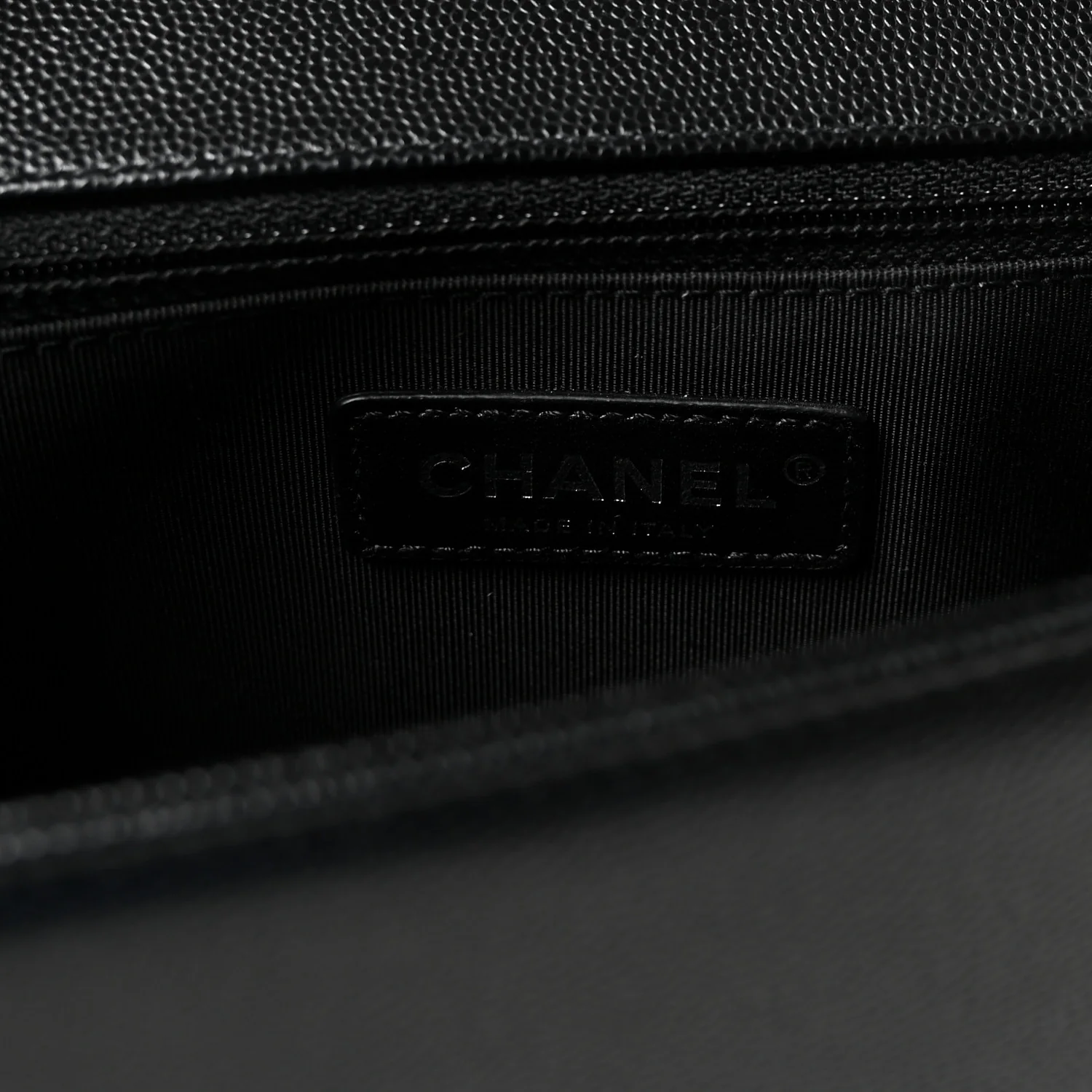 Caviar Quilted New Medium Boy Flap Black - Image 6