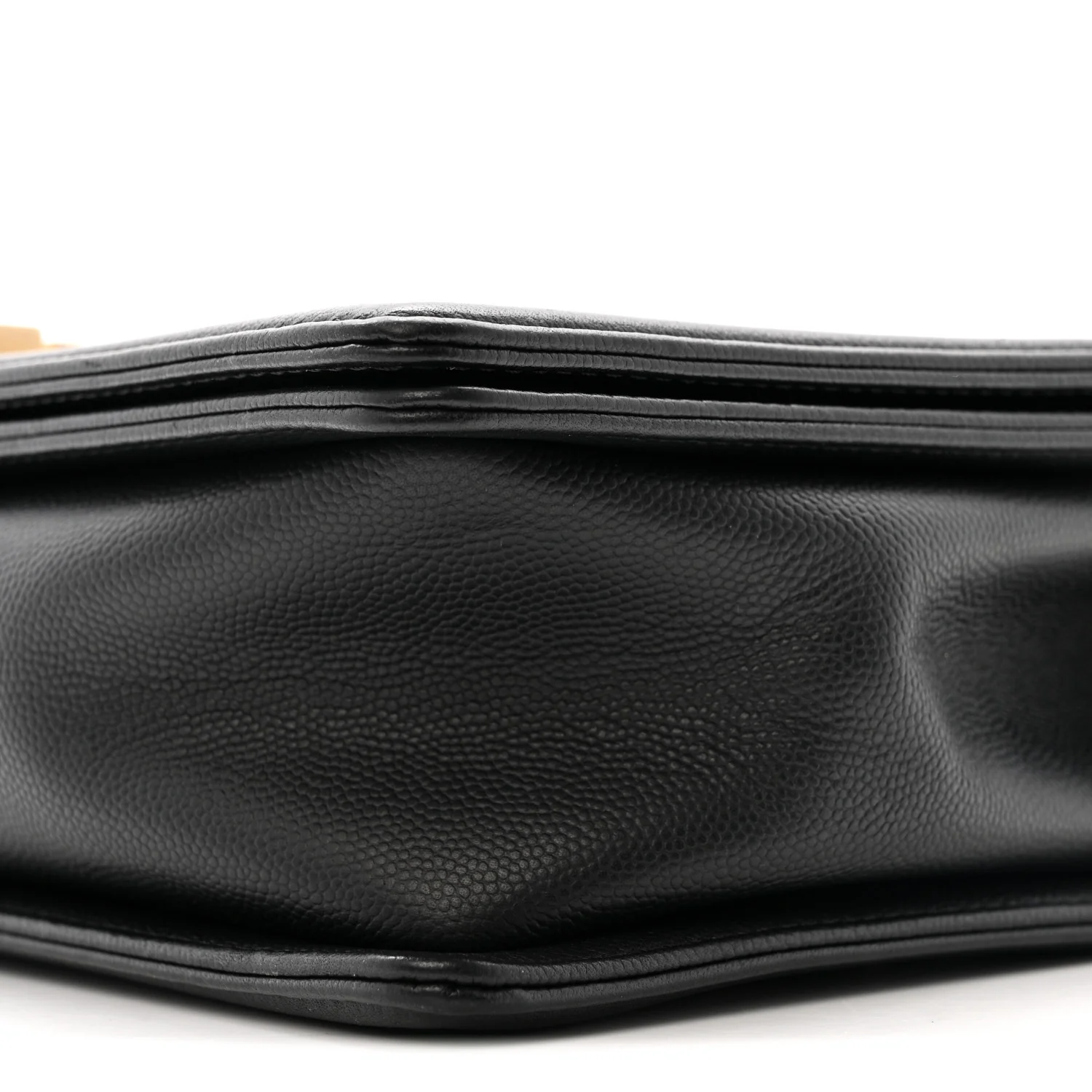 Caviar Quilted New Medium Boy Flap Black - Image 10