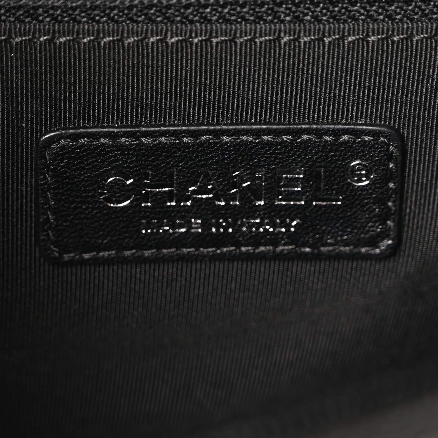 Caviar Quilted New Medium Boy Flap Black - Image 10