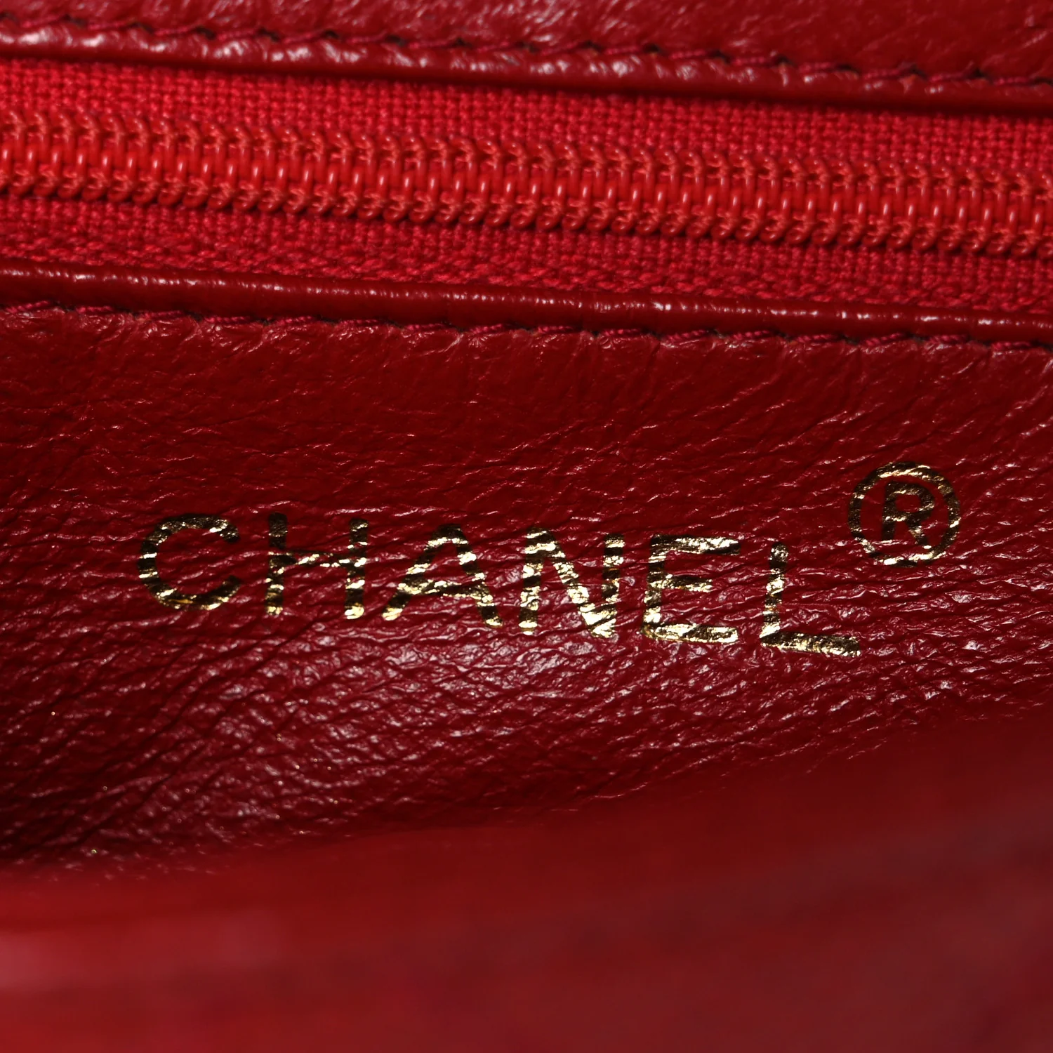 Caviar Quilted Shoulder Bag Red - Image 6