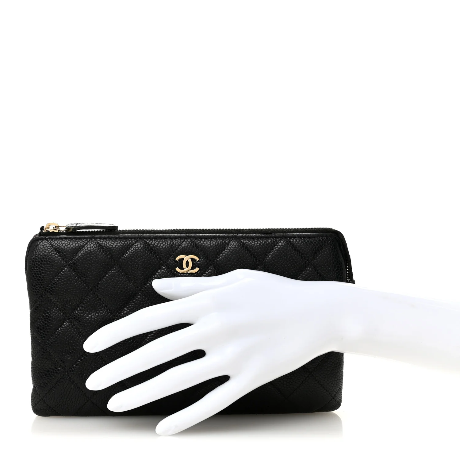 Caviar Quilted Small Zipped Clutch Black - Image 2