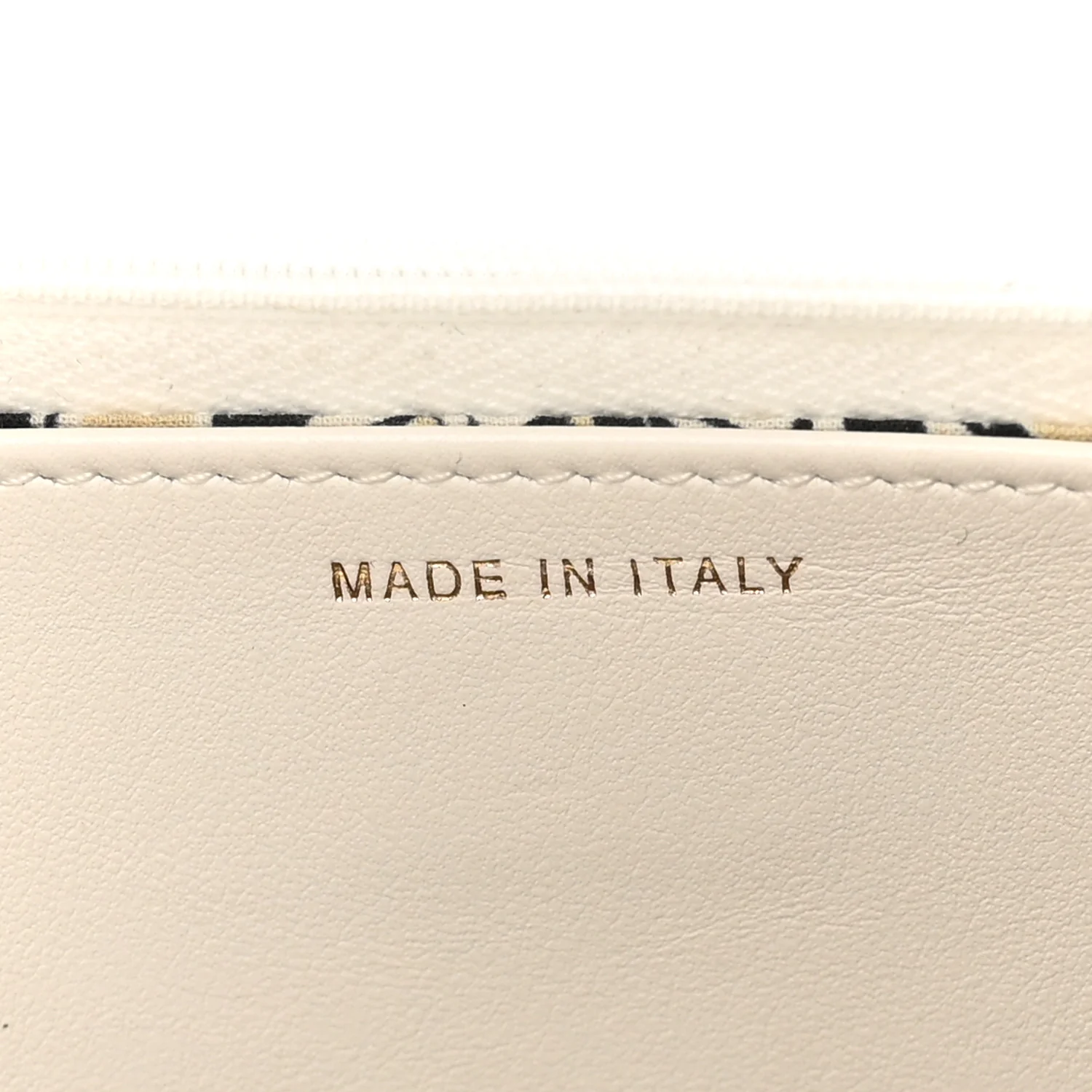 Caviar Quilted Striated CC Wallet on Chain WOC White - Image 7