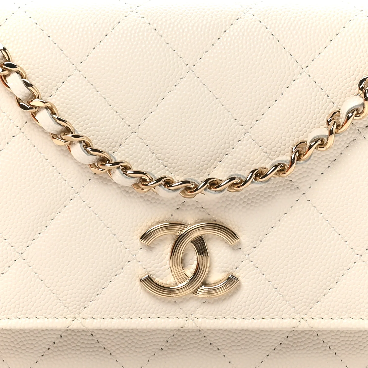 Caviar Quilted Striated CC Wallet on Chain WOC White - Image 9