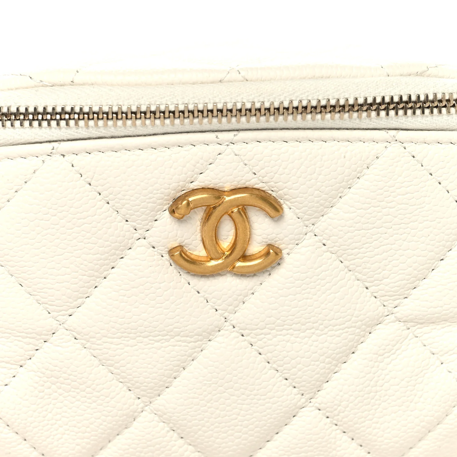 Caviar Quilted Sweetheart Belt Bag White - Image 8