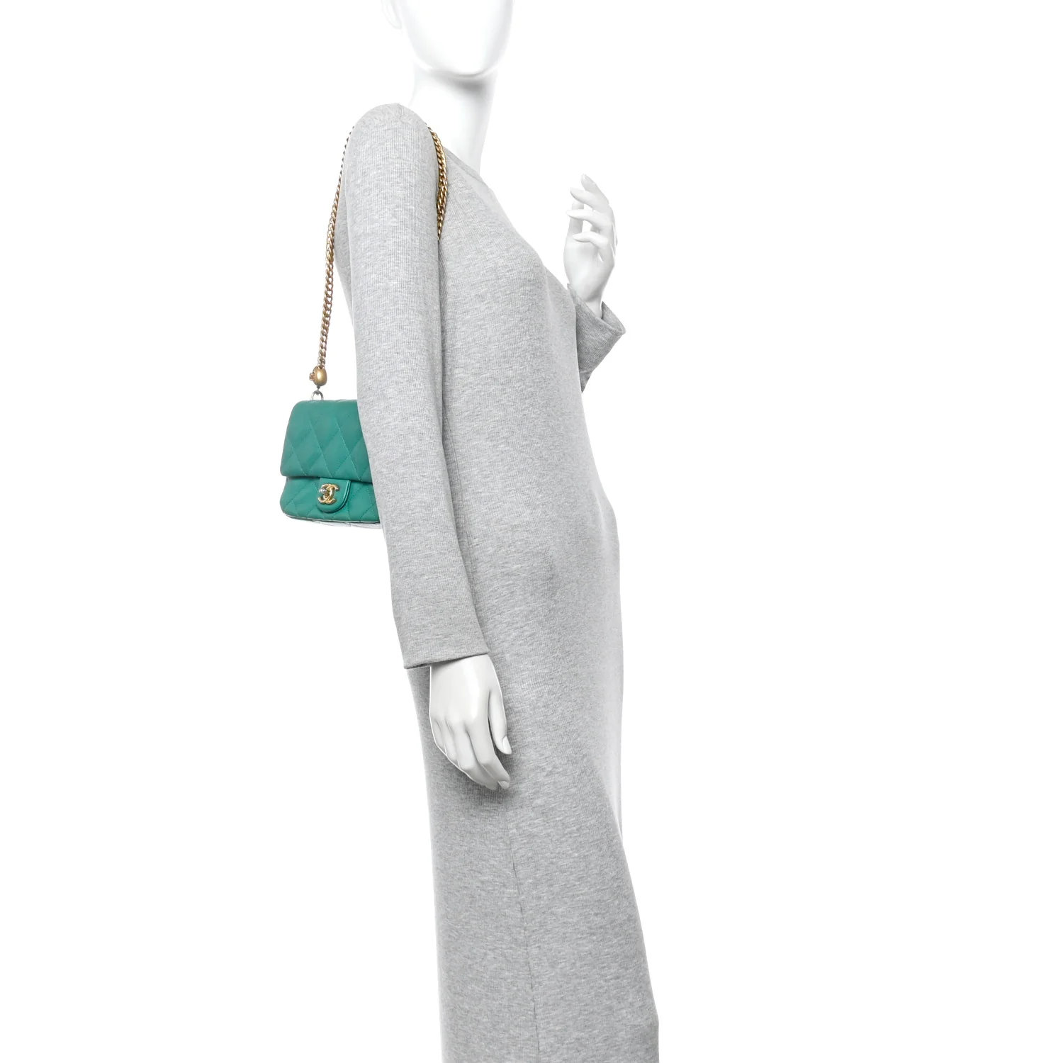 Caviar Quilted Sweetheart Flap Green - Image 2