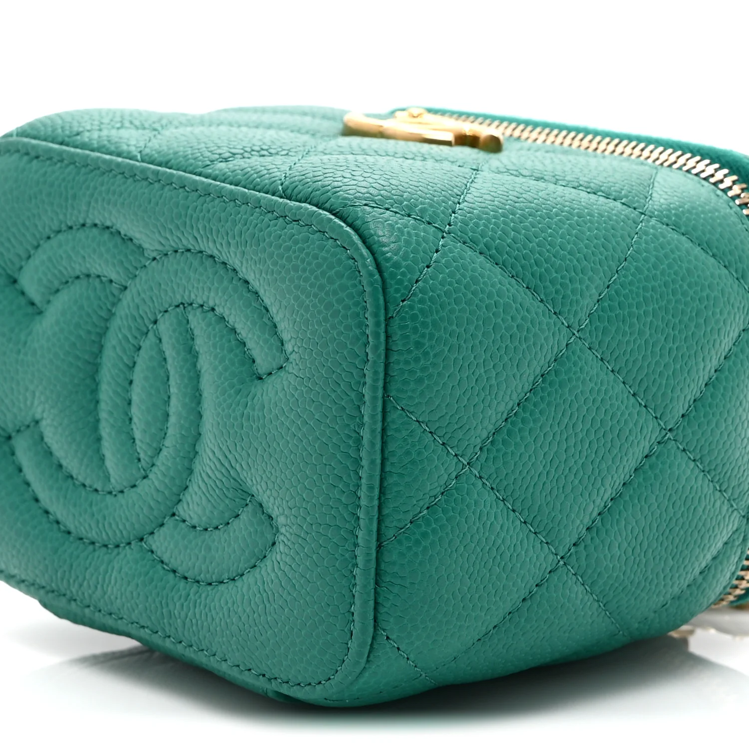 Caviar Quilted Sweetheart Mini Vanity Case Green - Image 10