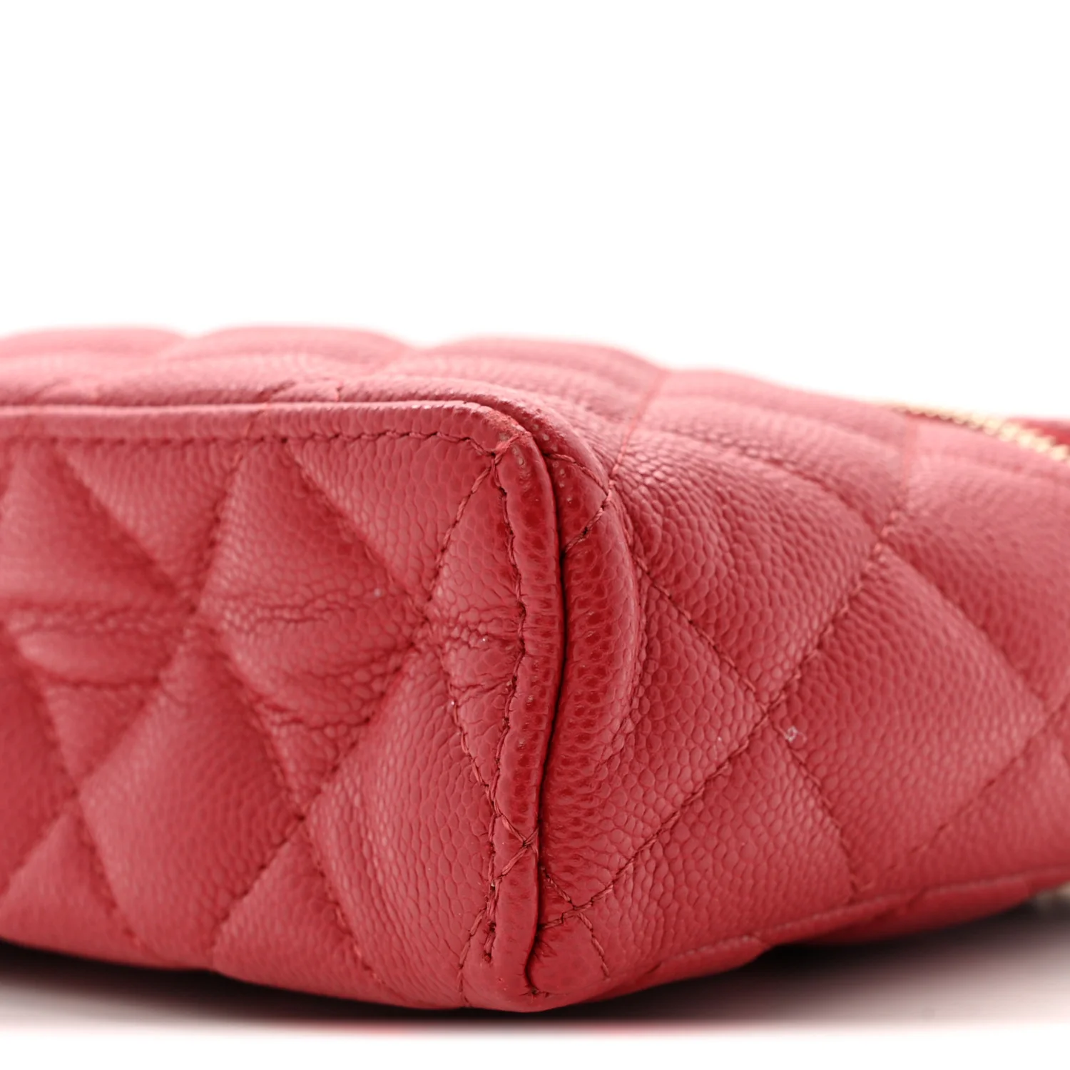 Caviar Quilted Top Handle Slim Vanity With Chain Red - Image 10