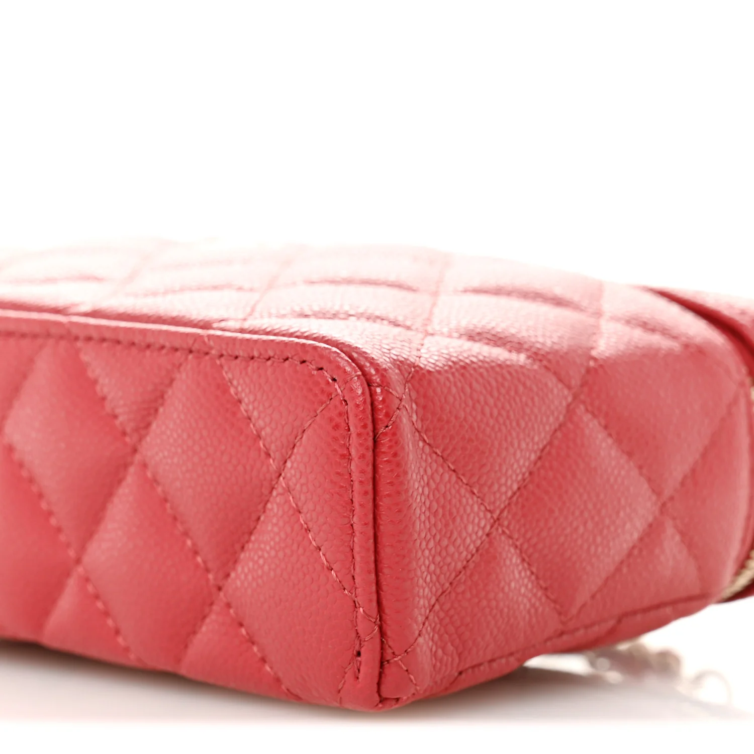 Caviar Quilted Top Handle Slim Vanity With Chain Red - Image 10