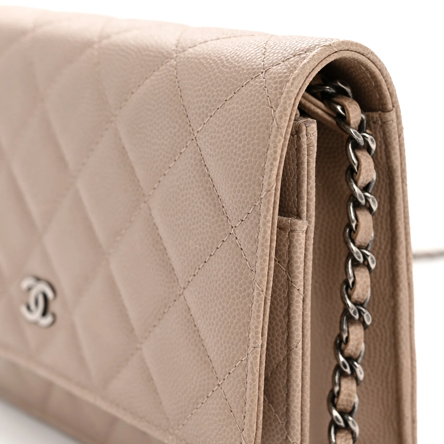 Caviar Quilted Wallet on Chain WOC Beige - Image 14
