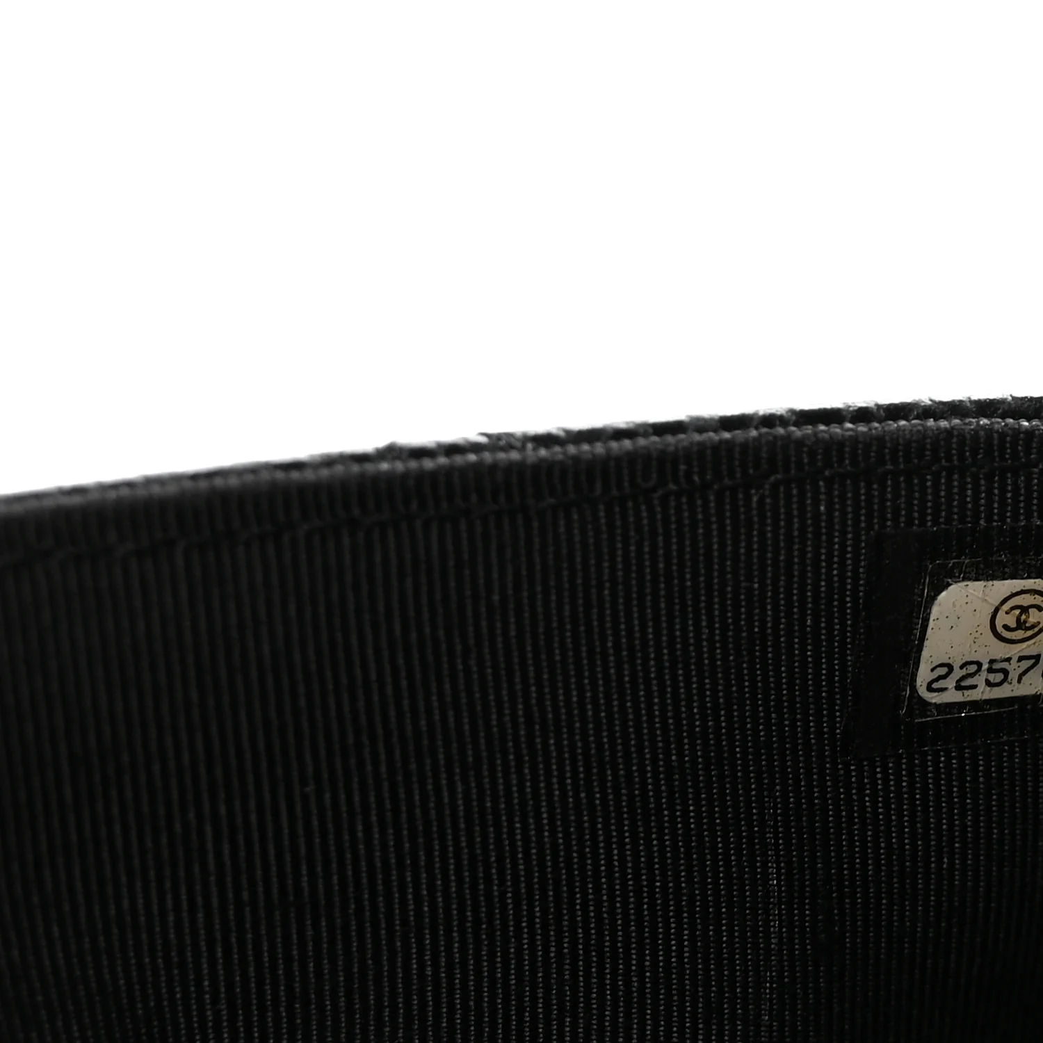 Caviar Quilted Wallet On Chain WOC Black - Image 8