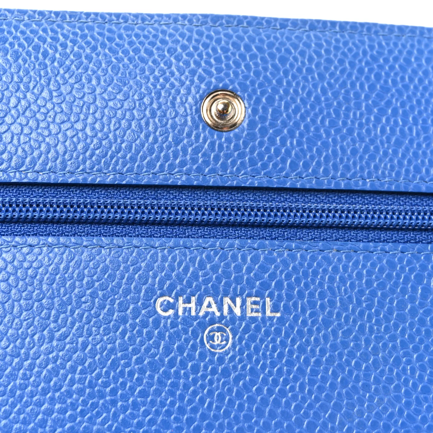 Caviar Quilted Wallet on Chain WOC Blue - Image 5