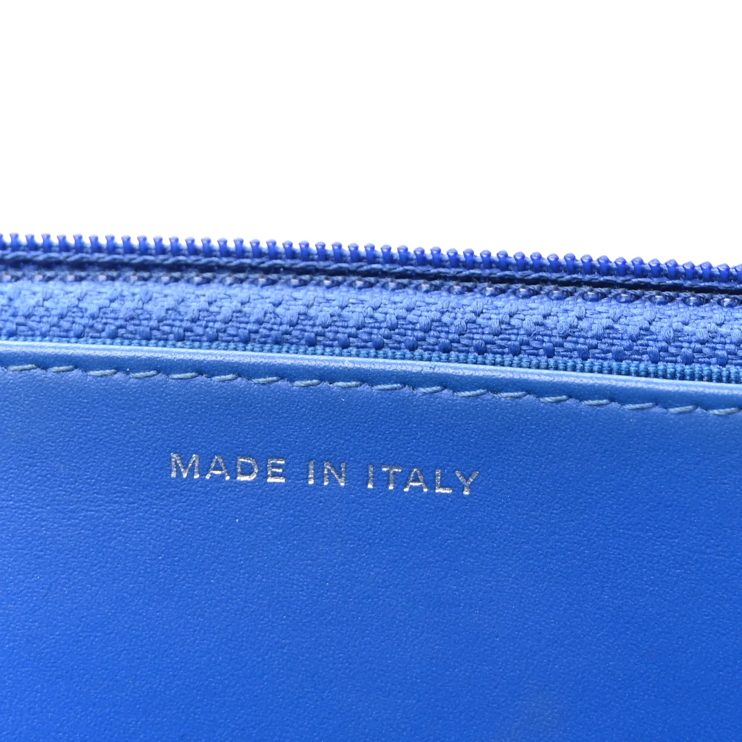 Caviar Quilted Wallet on Chain WOC Blue - Image 6