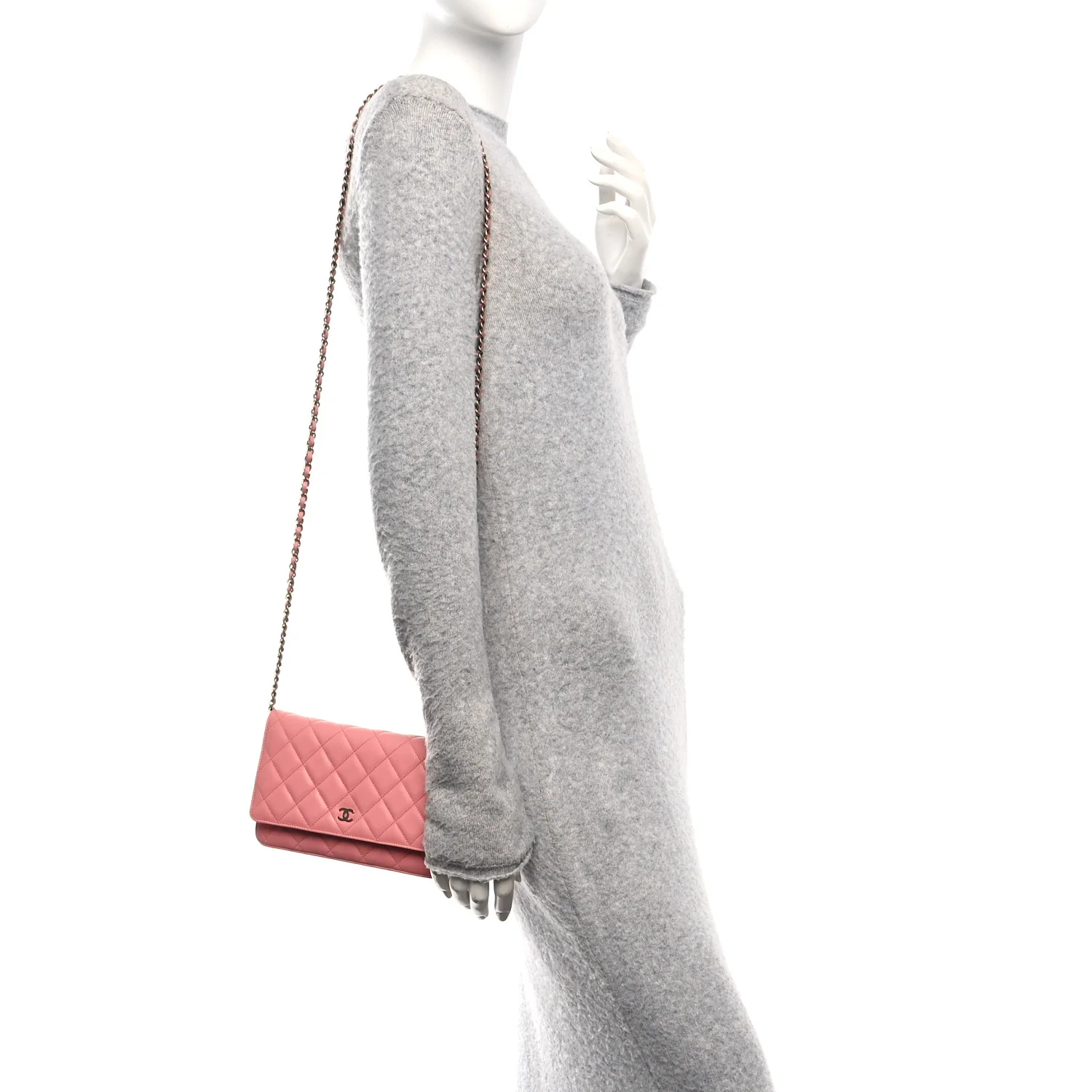 Caviar Quilted Wallet on Chain WOC Pink - Image 2