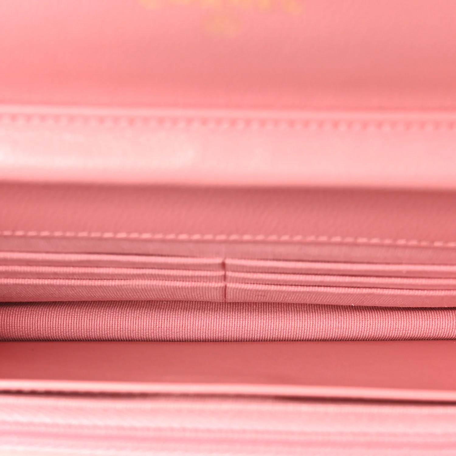 Caviar Quilted Wallet on Chain WOC Pink - Image 5