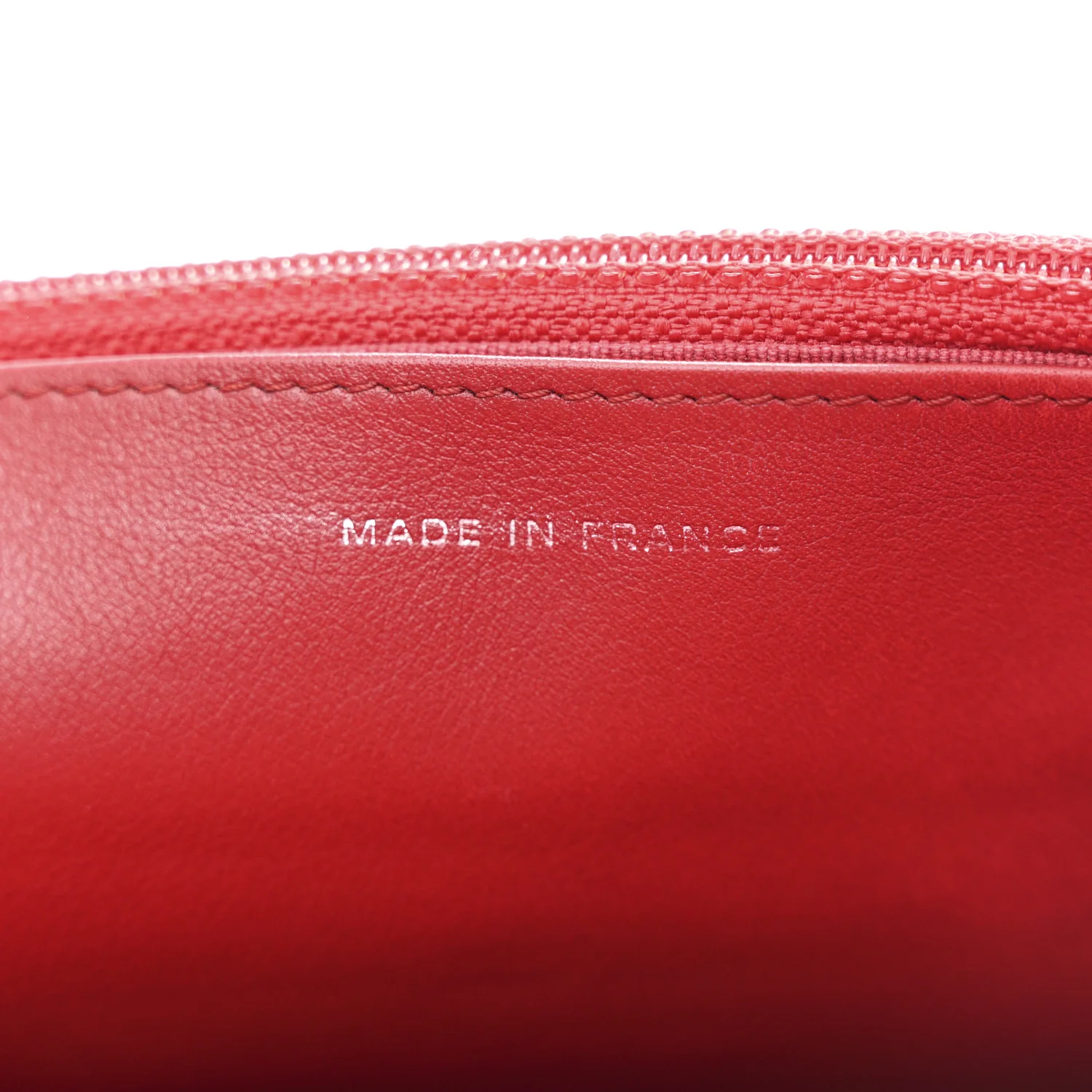 Caviar Quilted Wallet on Chain WOC Red - Image 7