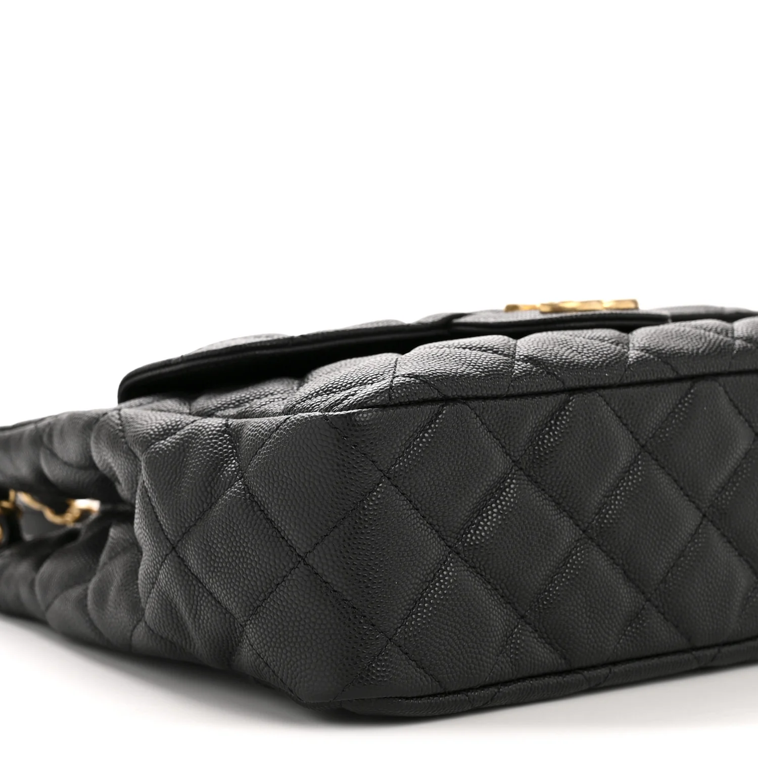 Caviar Quilted Wavy CC Hobo Black - Image 9