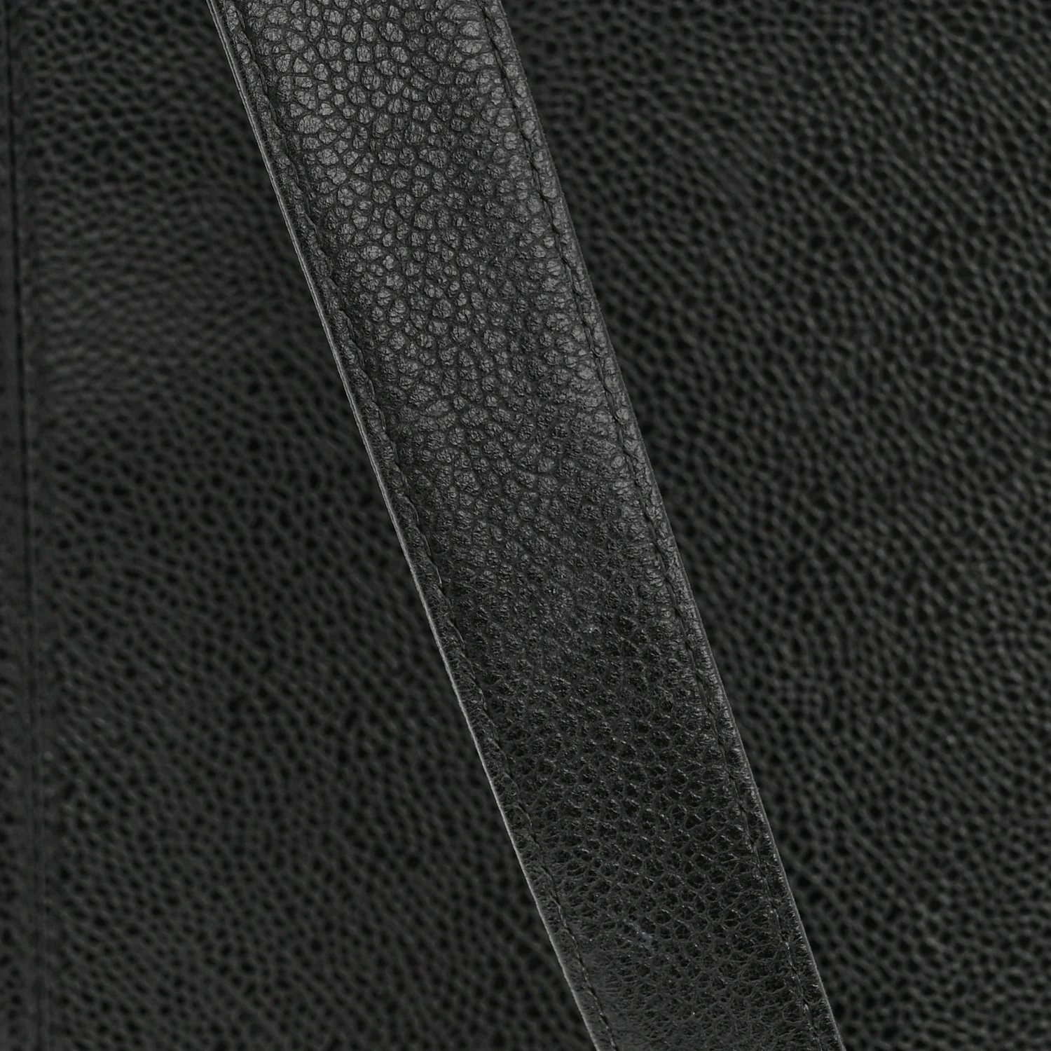 Caviar Shoulder Bag Black - Image 14