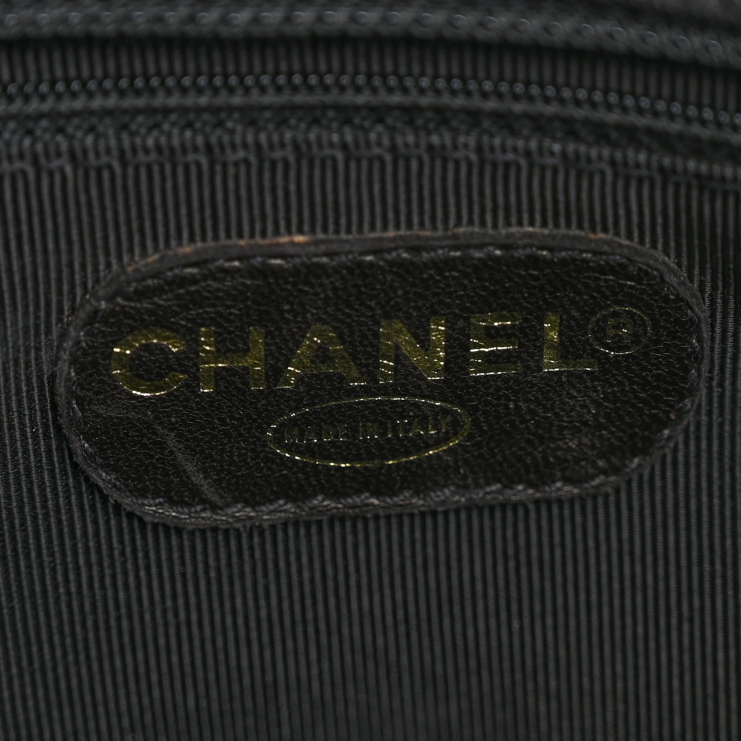 Caviar Shoulder Bag Black - Image 6