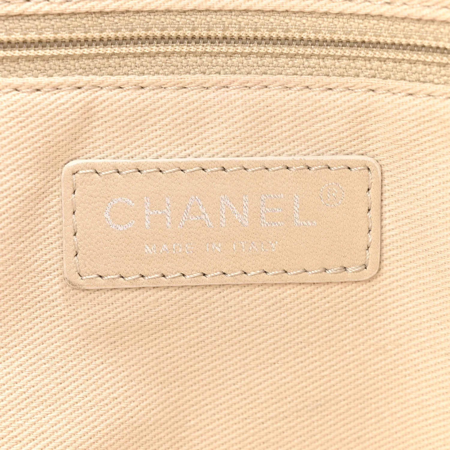 Caviar Stitched Medium CC Pocket Hobo Pink - Image 6