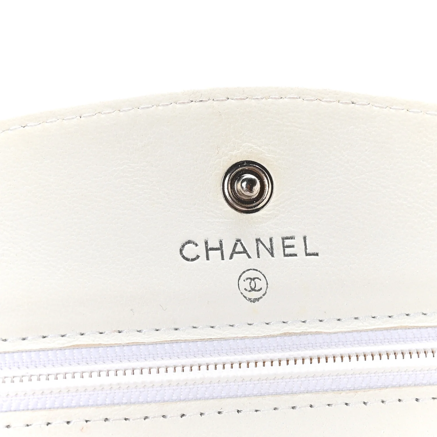 Caviar Timeless CC Wallet on Chain WOC White - Image 6